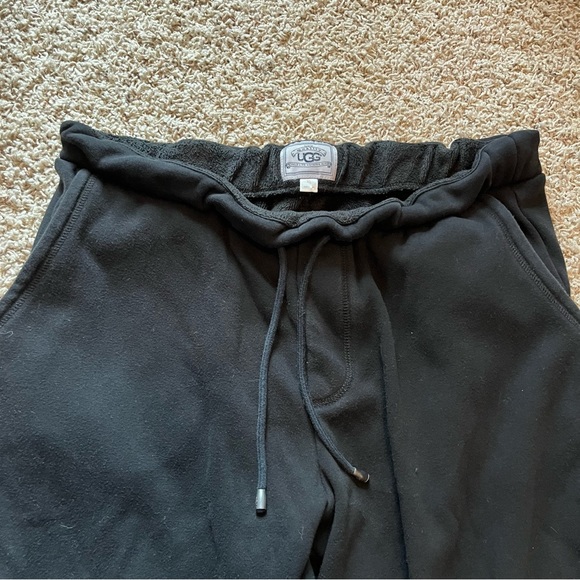 UGG Men’s Black Colton Sweatpants - Picture 3 of 6